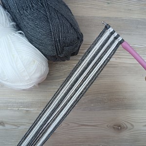 22K views · 445 reactions | It's a wonderful crochet stitch in just two rows. easy and different pattern | Knitting | Facebook