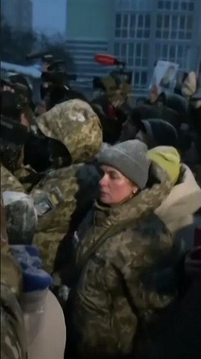 Families Reunited After Russia and Ukraine Engage in Prisoner of War Exchange #shorts