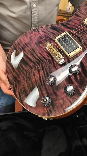 Absolutely stunning 😍 PRS Core Series Mark Tremonti Signature Singlecut with Stoptail Purple Iris #wildwestguitars #prs #prsguitars #prsmarktremonti #marktremonti | Wild West Guitars