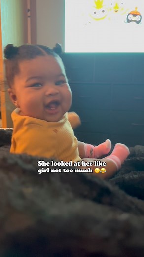 172K views · 9.5K reactions | She sis please not to much I don’t need a reason to laugh! ‍♀️ #baby #sisters #girlmom #babygirl #cutebaby #babylaughing #reels | leaysiaaaa | Facebook