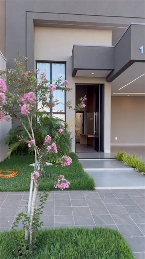 Andre Luis on Instagram: "🏡 Casa dos sonhos em condomínio fechado Conforto, segurança e lazer em um só lugar! ✨ 3 suítes amplas 🏊 Piscina privativa 🔥 Espaço gourmet completo 🌿 Ampla área de lazer para curtir com a família e amigos 🔒 Condomínio fechado com segurança Uma casa pensada para quem valoriza qualidade de vida, sofisticação e momentos inesquecíveis. 📲 Entre em contato e agende sua visita! WhatsApp 18 99748-4554"