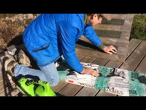 Review of a couple of antislip options for a wooden ramp