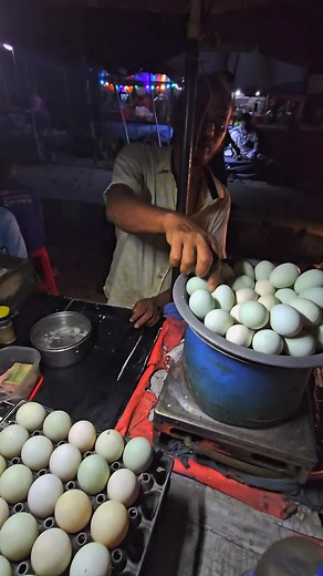 Exploring the Vibrant Street Food Scene in India