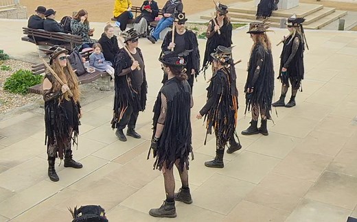 英国民俗舞蹈——Morris Dance(莫里斯舞)