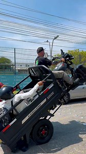 1.3M views · 19K reactions | En #Barranquilla se salen del #control #motos #car | Musingo Stunt | Facebook