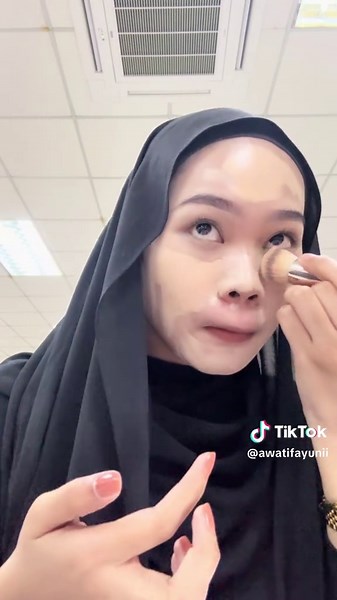 Dark Feminine Makeup Tutorial for SoBella Fans