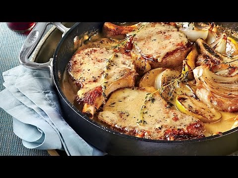 Skillet Pork Chops with Apples and Onions | Southern Living