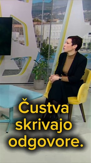 🧠 Kakšen je naš življenjski skript Vsak od nas nosi svojo zgodbo 📖. Zgodbo, ki se ni začela v odraslosti, temveč veliko prej: v otroštvu, v odnosih, besedah in občutkih, ki so nas oblikovali. V psihologiji temu pravimo življenjski skript, tj. nezavedni načrt, po katerem pogosto živimo, ne da bi se tega sploh zavedali ✨. O tem, kako takšni skripti nastanejo, kako vplivajo na naše odnose, izbire in občutek lastne vrednosti ter ali jih je mogoče spremeniti, je Sabina Francek Ivović govorila s psi