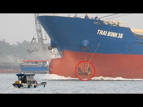 The Ship Container Suddenly Drops Anchor While Still Far From the Port | 4K Shipspotting