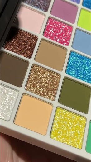 CHOIZ BEAUTY Nature Collection 24-Color Eyeshadow Palette #makeupproducts #cbeautymall