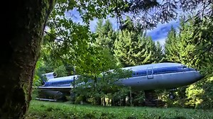 Airplane Home - Boeing 727