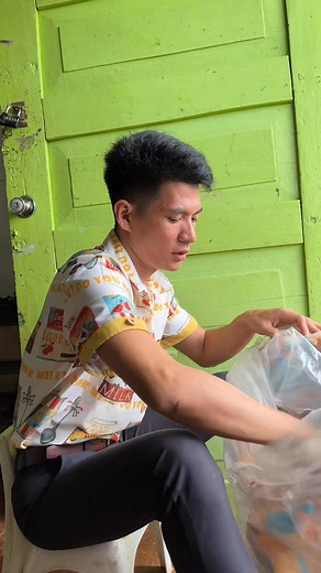 108K views · 3.8K reactions | Feeding Serye (Disclaimer this is the least salty food in the time I bought these set of snaks.) | Ginoong Genesis | Facebook