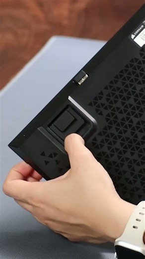 I can't believe how thin this keyboard is