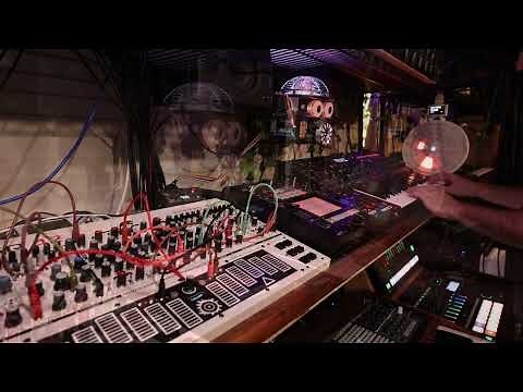 Elta Solar 42 Ambient Sync with Pro 3 and TR-8S
