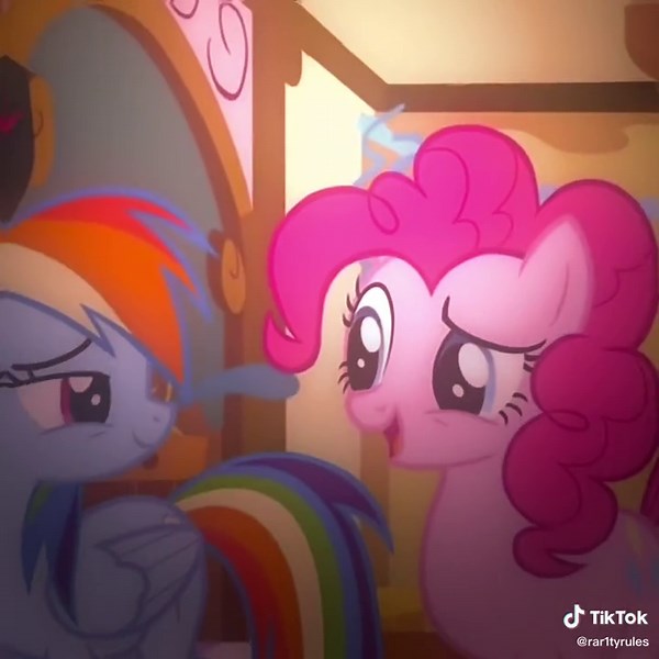 Adorable MLP Rainbow Dash and Pinkie Pie Moments