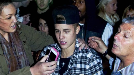 “Why did he do this?” - What fans say about Bieber’s music sale