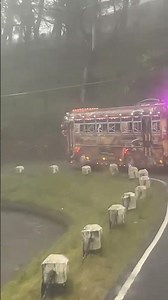 කූඹියෝ.... #koobiyo #ambalangoda #buses #music