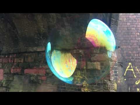 Giant Bubble Fun! Colours, Reflections & Long-Lasting Bubbles! Bubbly Heaven