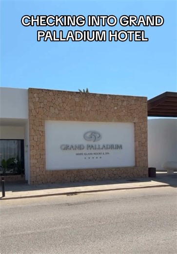 CHECKING INTO @Grand Palladium IBIZA….. Amazing 5 ⭐️ hotel in prime location 10/10 ✔️ . #hotel #ibiza #fyp #viralvideos #sunshine