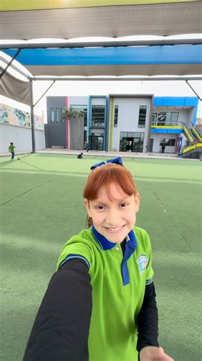 Contemporaneo Cole on Instagram: "Un tour por nuestro cole 🥳💖 #CBC #mexicali #colegio #primaria"