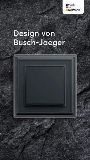 Design, das bleibt, und Qualität, die überzeugt. ✨ Seit Generationen verbinden unsere Schalterdesigns Form, Funktion und Qualität zu einem echten Statement. Von zeitlosen Klassikern bis zu modernen Architekturfavoriten – jedes Programm erzählt seine eigene Designgeschichte. Ob Glas, Metall, Porzellan oder ausgewählte Kunststoffe: Unsere Schalterprogramme bieten für jeden Stil und jeden Raum die passende Vielfalt. Doch gutes Design endet nicht an der Oberfläche, sondern steckt in jedem Schalter i