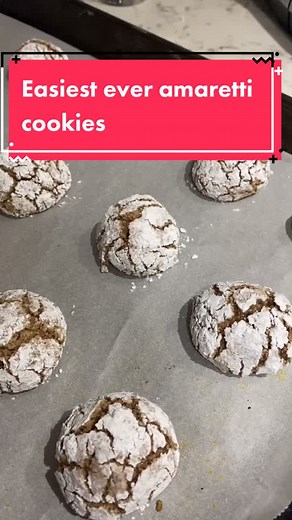 Easy Italian Amaretti Cookie Recipe