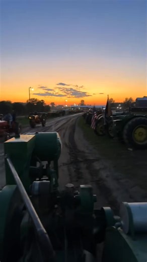 35K views · 1.1K reactions | Rollag 2024 #antique #foryou #agriculture #mn #antiquetractortok #america #steamengine #rollag #jd #history #steam #tractor #farm #fyp #plowing #johndeere #farmlife | Nellie Bellamy | Facebook