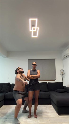 There are two types of personalities in each relationship 👀🤣! which one are you ?