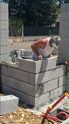 Construction d un mur de clôture