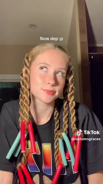 How to Achieve the Perfect Twist Out on Blown Out Hair