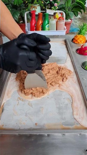 Rich Chocolate Street Ice Cream! So Creamy & Satisfying 🍦 #shorts