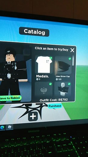 German Officer Avatar in Roblox: WWII Outfit Guide