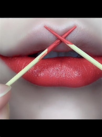 Complete Lipstick Application Tutorial and Review