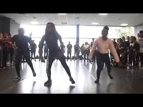 A melhor dança de África para o Mundo "KUDURO"