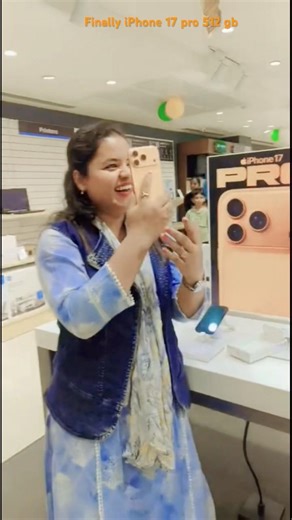 Finally got my first iPhone just one week before my birthday 🍾🍹🎂🍦