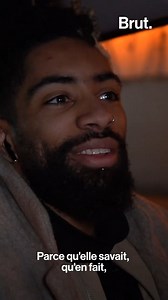 "L'attention que j'ai sur scène, c'est accéder à quelque chose de différent de tout ce que j'ai dans la vie" Brut a suivi l'humoriste Fary le jour de l'ouverture du Madame Sarfati, son Comedy Club. C'est dans Stand-up in progress. | Brut