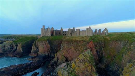 Κάστρο New Slains, Σκωτία: Περιηγήσεις με drone: Η έμπνευση για τον Δράκουλα