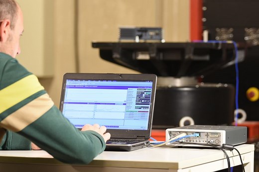 Shake it and drop it! Testing for laptop reliability - Simcenter