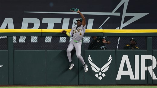 Lawrence Butler's home run robbery