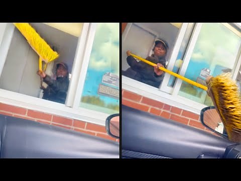 McDonald's Workers Have Zero Patience