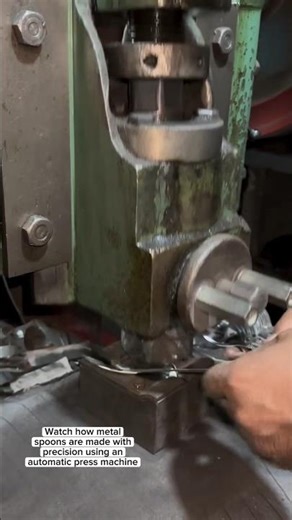 Manufacturing Process of Metal Spoons with Automatic Press Machine
