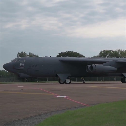 B-52 Bomber 70-Year-Old Still Dominates the Skies #aircraft #military