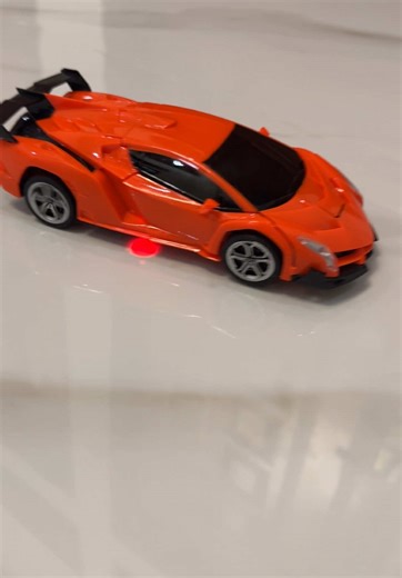 Mobil Yang Bisa Berubah Jadi Robot #mobilrobot #mobiljadirobot #rcmobilrobot #mobilremot