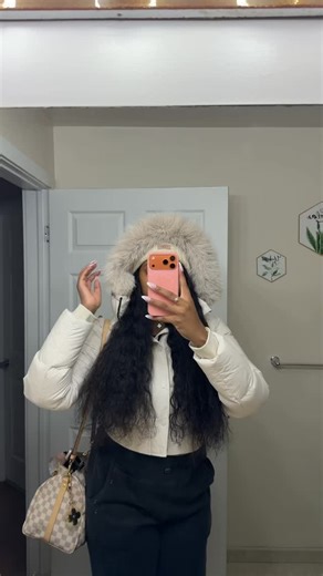 Jonnae Rose | MS. CEO & Passive Income Mentor on Instagram: "I used to dream about this life… now it’s my norm. Waking up without an alarm. Running businesses that make money even when I’m not online. Turning properties into daily income. Choosing how I spend my time instead of asking for permission. This didn’t happen by accident. I built systems. I invested smart. I started Airbnb the right way — even when I didn’t know everything yet. If you’re tired of watching other people live the life you