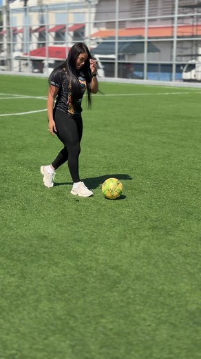 Descubre el talento de Nivian Arenas en TikTok