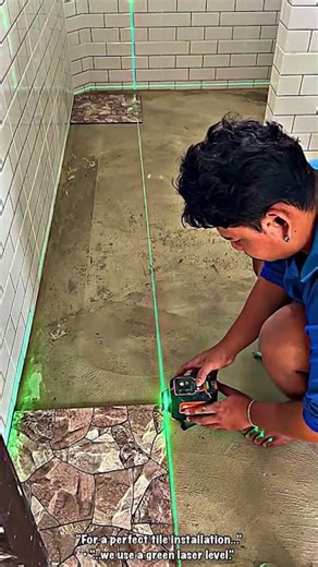 Accurate Using Green Level Laser to Install Perfect Elbow Floor Ceramics