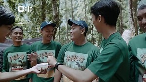MOJOSEMI SELALU JADI PILIHAN UNTUK KEGIATAN OUTBOUND DAN GATHERING ... Banyak Lo yg bisa dilakukan di mojosemi ... ✅Outbound ✅Gathering ✅Menginap ✅Bermain wahana ✅Lihat dinosaurus ✅Kuliner ✅DLL Mau tau informasi terkait outbound dan penginapan cek link dibawah ya 👇👇👇👇 https://lynk.id/mojosemi #wonderfulindonesia #jawatimur #tawangmangu #lawumountain #sinematik #cinema #cinematicvideo #mojosemiforestpark #mojosemi #repostandroid #repostw10 | Mojosemi Dinosaurus Park