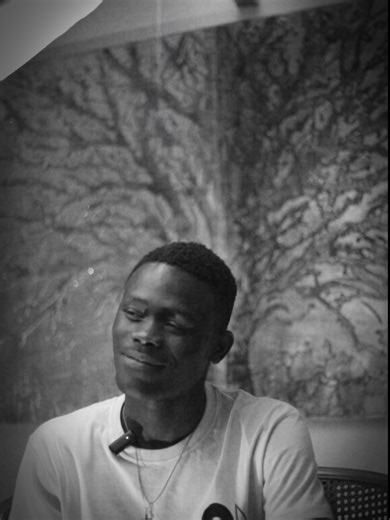 🎤 INTERVIEW À DÉCOUVRIR BIENTÔT 🎤 Le jeune artiste JRMI – le fauteur de trouble se confie sans filtre à l’occasion de son nouveau projet « TAMARA ». Une interview sincère où il revient sur son univers, ses inspirations, ses combats et la vision derrière ce projet fort et personnel. 🔥 TAMARA, ce n’est pas juste un projet, c’est une histoire, une émotion. 📍 Interview à retrouver très bientôt en exclusivité sur la page du label Quartier Noir Records. Restez connectés… le trouble ne fait que com