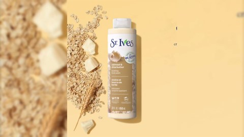 St. Ives Body Wash Variety 2-Pack, Soothing Oatmeal & Shea Butter + Exfoliating Sea Salt & Pacific Kelp, 100% Natural Extracts, Cruelty-Free, 22 Oz Ea