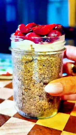 Fluffy Cherry Vanilla Chia Pudding 🍒 This chia pudding is light and airy, not dense like others